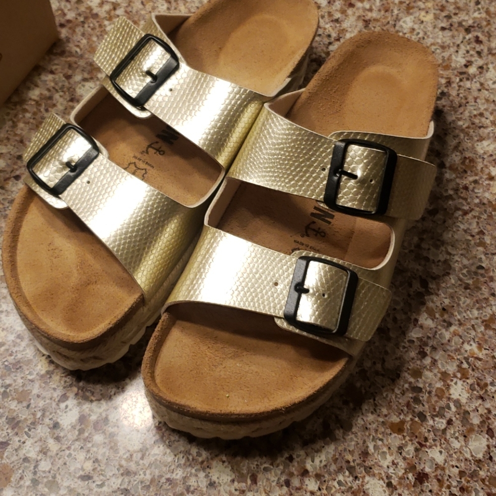Bayton sandals